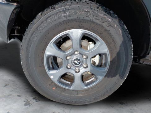 Used 2025 Ford Bronco Big Bend image 14