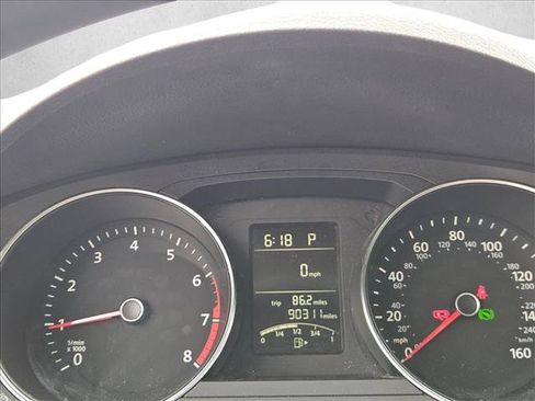 Used 2018 Volkswagen Jetta Wolfsburg Edition FWD image 10