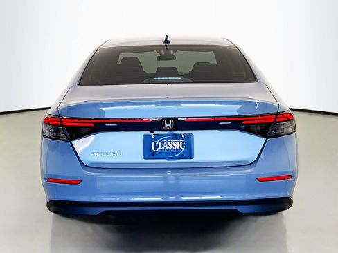 New 2025 Honda Accord SE image 6