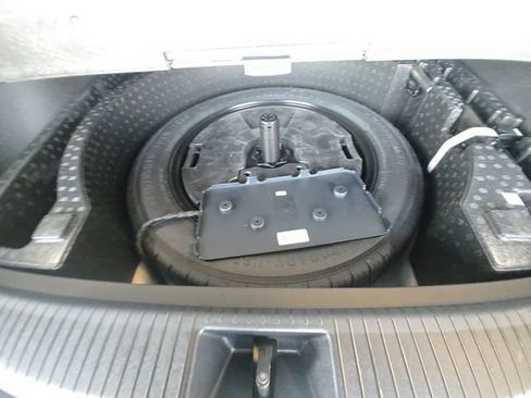 Used 2025 Volkswagen Tiguan SEL R-Line AWD/4WD image 30