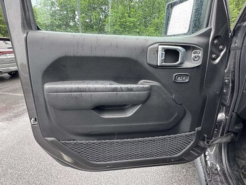 Used 2026 Jeep Gladiator Sport AWD/4WD image 25