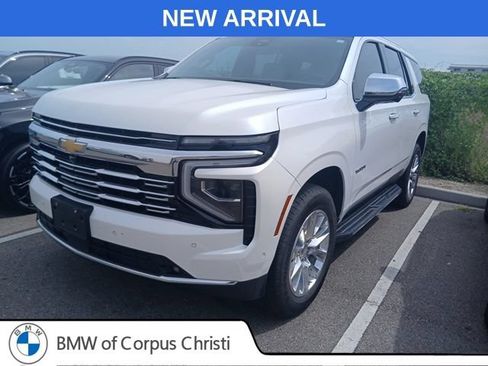 Used 2025 Chevrolet Tahoe Premier w/ Sun And Tow Package AWD/4WD image 3