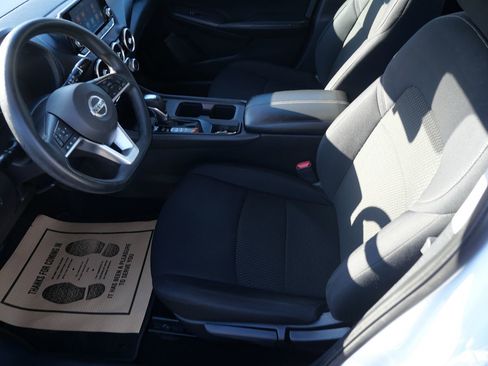 Used 2022 Nissan Sentra S image 10