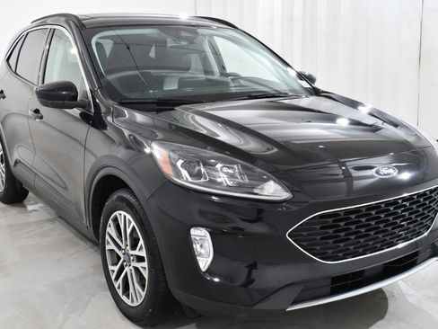 Used 2022 Ford Escape SEL image 4