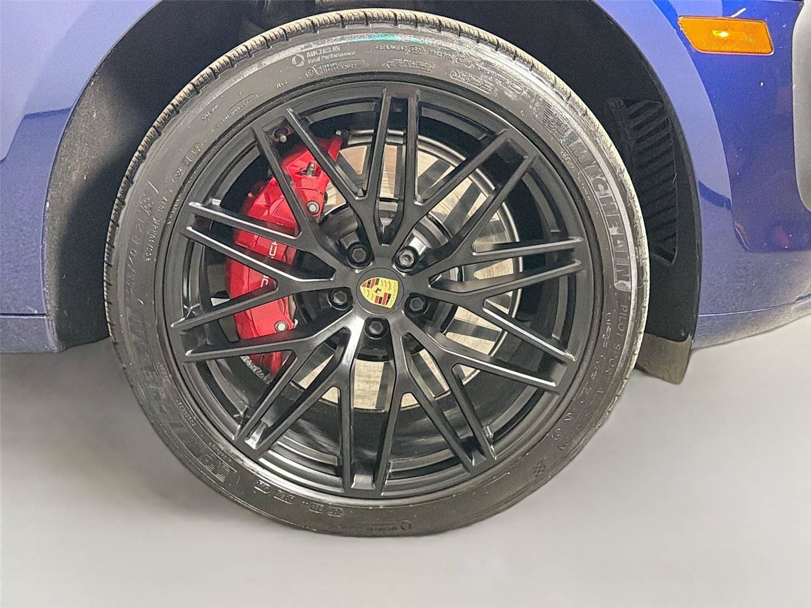 Certified 2023 Porsche Macan GTS w/ Premium Package Plus AWD/4WD image 13