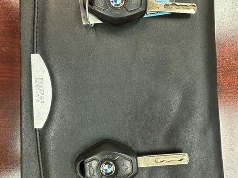 Used 2004 BMW Z4 2.5i RWD image 20