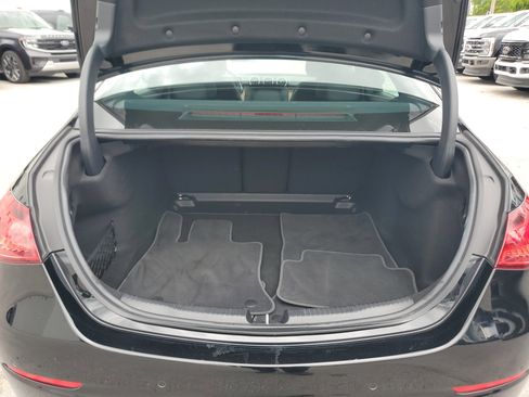 Used 2025 Mercedes-Benz C 300 Sedan image 16