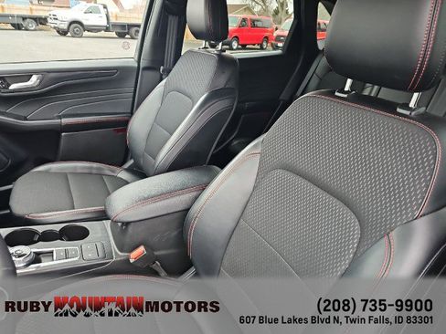 Used 2025 Ford Escape ST-Line image 12