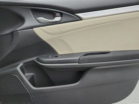 Used 2016 Honda Civic EX-T image 25