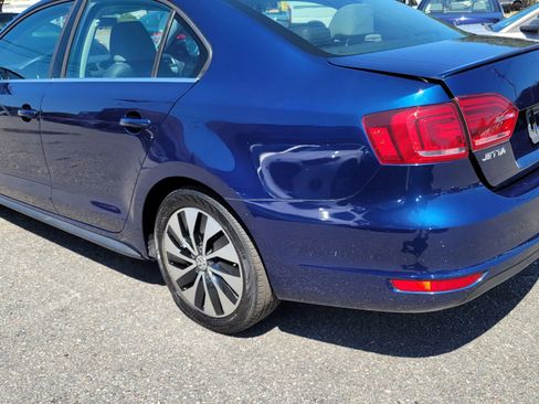 Used 2014 Volkswagen Jetta SEL Premium image 3