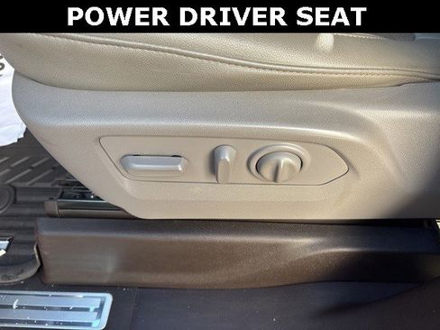 Certified 2022 Chevrolet Silverado 3500 LTZ w/ LTZ Plus Package image 15