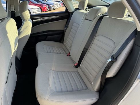 Used 2018 Ford Fusion S image 29