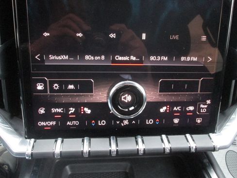 Certified 2025 GMC Acadia Elevation image 25