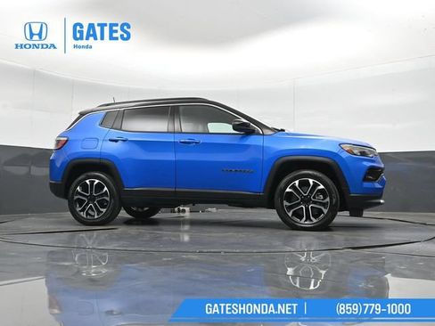 Used 2023 Jeep Compass Limited AWD/4WD image 37