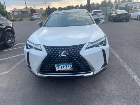 Used 2019 Lexus UX 250h w/ Premium Package AWD/4WD image 4