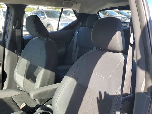 Used 2020 Nissan Kicks SV image 19