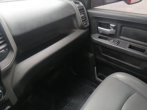 Used 2019 RAM 3500 Tradesman w/ Chrome Appearance Group image 44