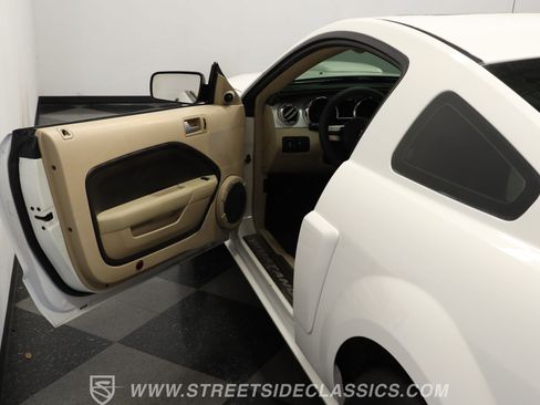 Used 2007 Ford Mustang GT image 32