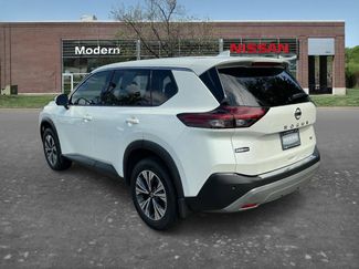 Used 2021 Nissan Rogue SV FWD video 2