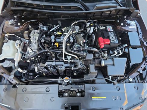 Used 2024 Nissan Altima 2.5 SV FWD image 31