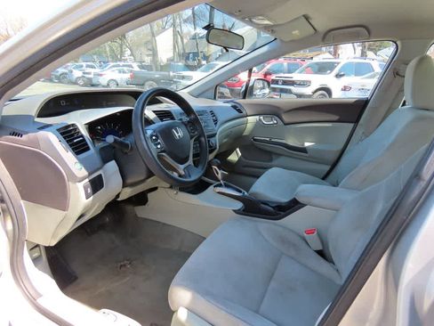 Used 2012 Honda Civic LX image 2