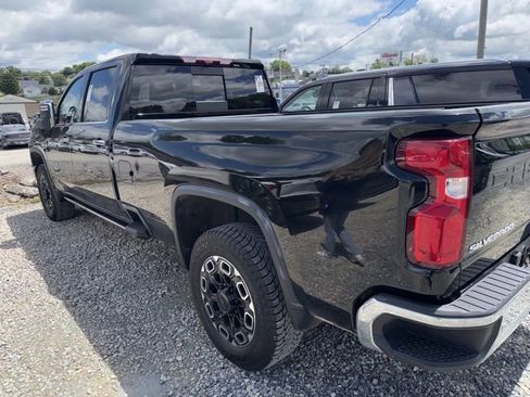 Used 2024 Chevrolet Silverado 2500 LTZ w/ LTZ Convenience Package AWD/4WD image 12