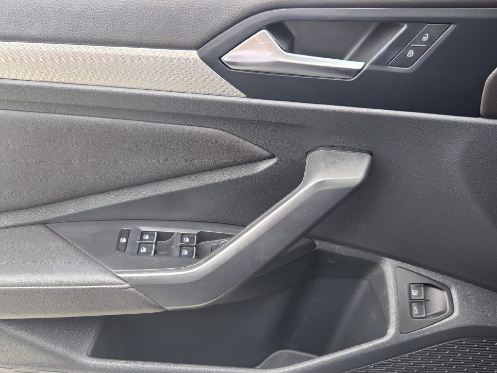 Used 2024 Volkswagen Jetta Sport FWD image 27
