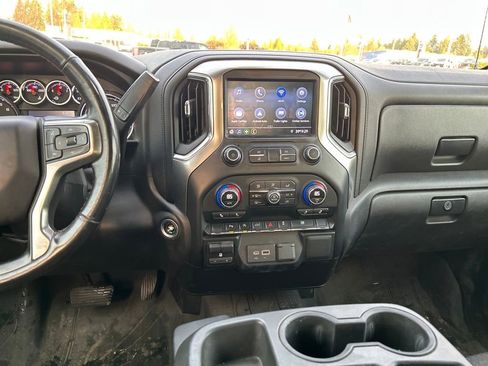 Used 2019 Chevrolet Silverado 1500 LT image 22