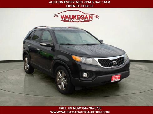 Used 2012 Kia Sorento EX w/ EX V6 Premium Pkg AWD/4WD image 3