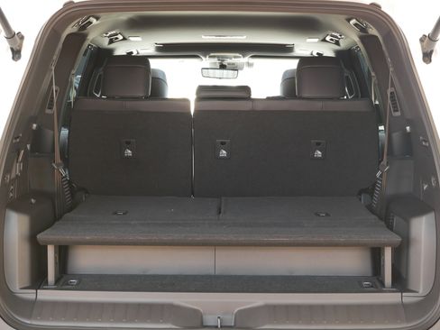 New 2025 Lexus LX 700h F Sport image 22