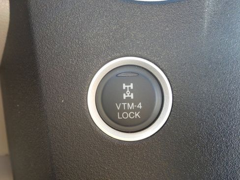 Used 2010 Honda Pilot Touring image 60