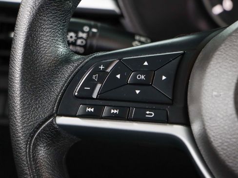 Used 2024 Nissan Altima 2.5 SV image 13