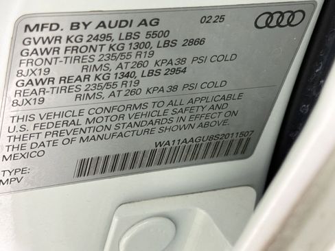 Certified 2025 Audi Q5 Premium w/ Convenience Package AWD/4WD image 24