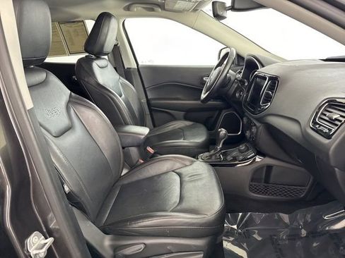 Used 2019 Jeep Compass Limited AWD/4WD image 25