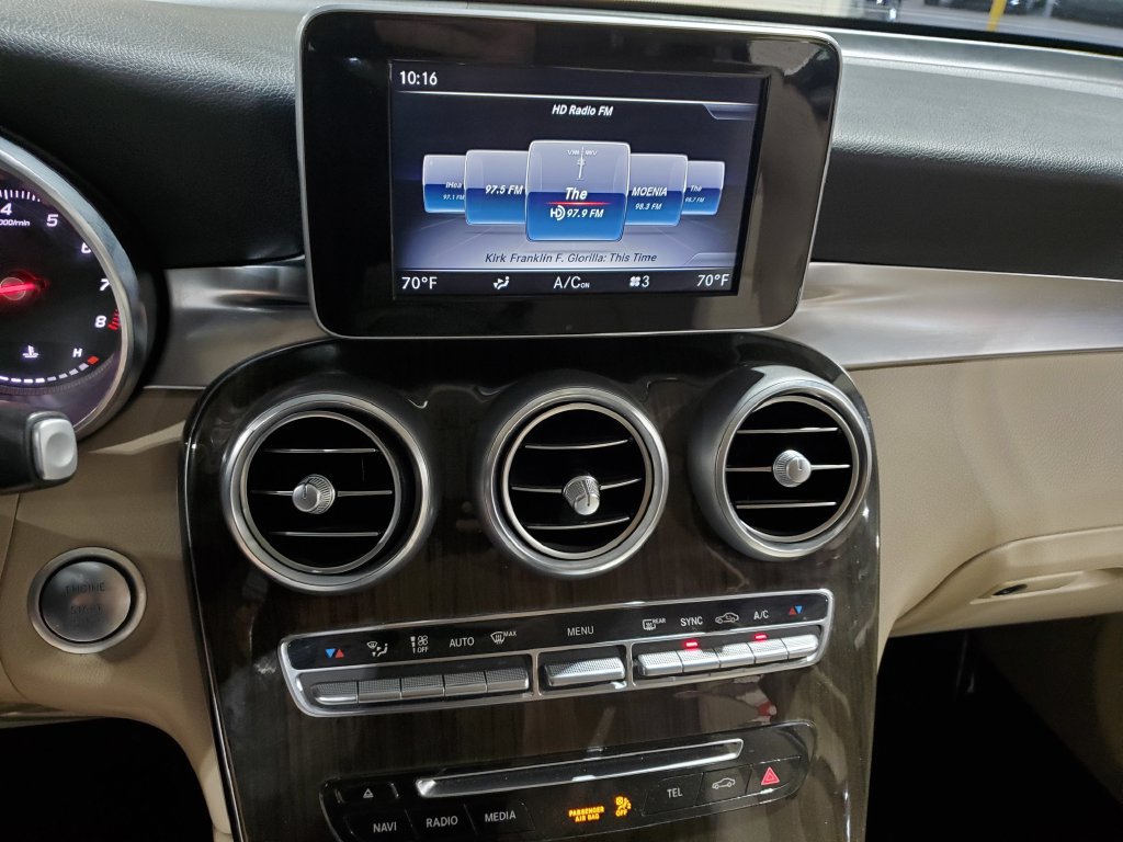 Used 2018 Mercedes-Benz GLC 300 image 25