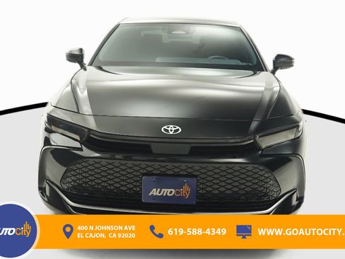 Used 2024 Toyota Crown XLE image 4