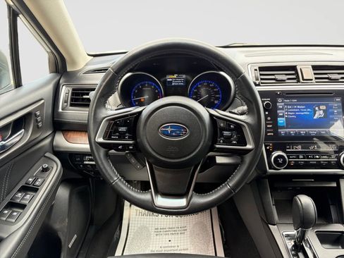Used 2018 Subaru Outback 3.6R Limited AWD/4WD image 29