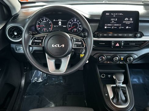 Used 2023 Kia Forte LXS w/ LXS Technology Package FWD image 13
