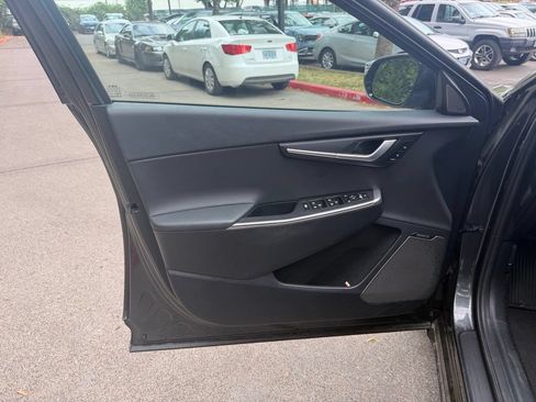 Certified 2024 Kia EV6 Wind RWD image 12
