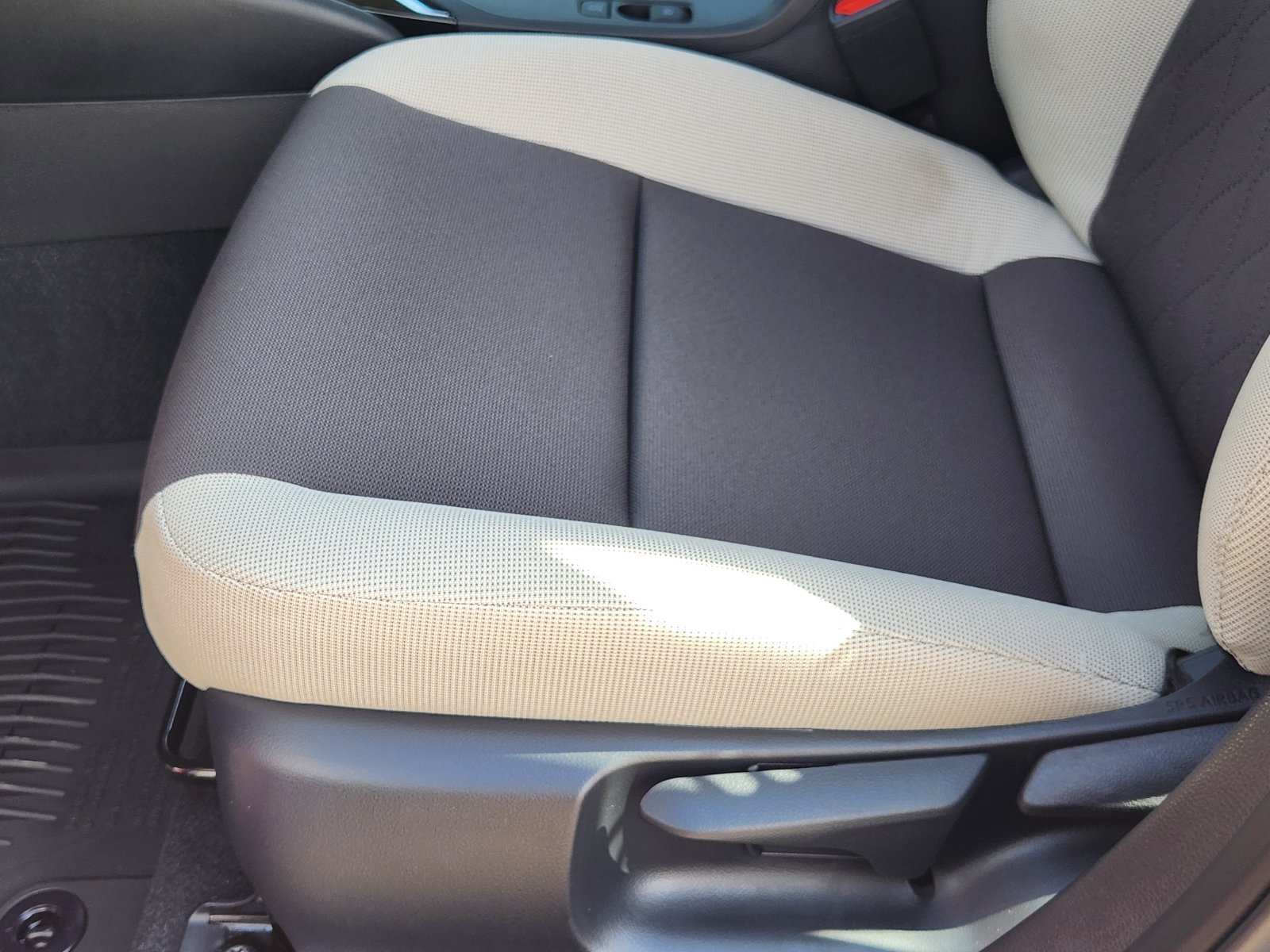 New 2027 Toyota Corolla LE FWD image 22