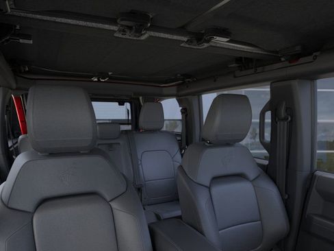 New 2025 Ford Bronco Badlands image 12