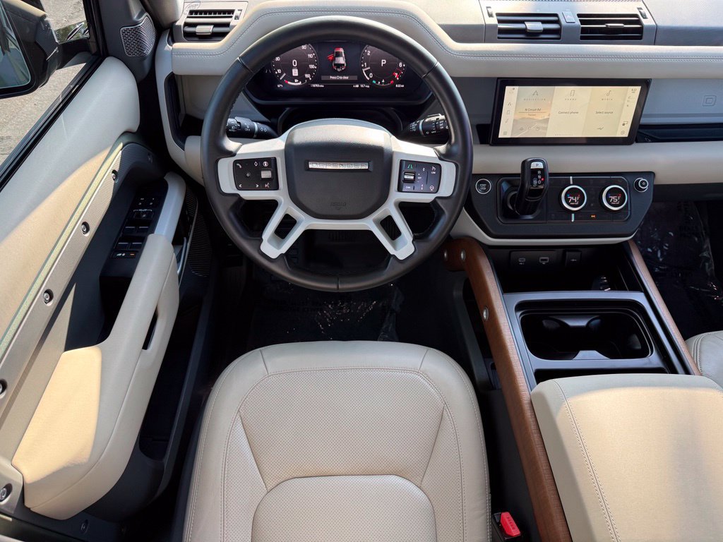 Used 2024 Land Rover Defender 110 S AWD/4WD image 10