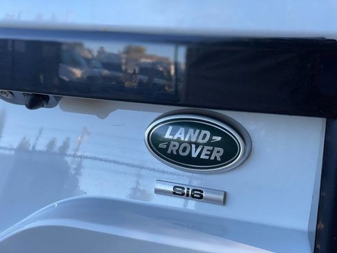 Used 2020 Land Rover Discovery SE image 51