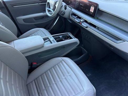 Certified 2024 Kia EV9 Land AWD/4WD image 21