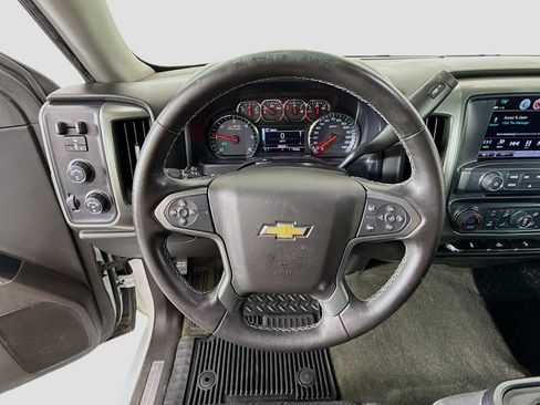 Used 2018 Chevrolet Silverado 1500 LT w/ All Star Edition AWD/4WD image 11