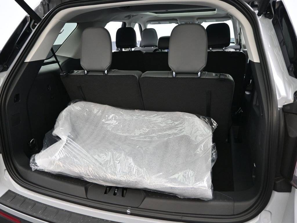 New 2026 Ford Explorer Active w/ Active Comfort Package AWD/4WD image 23