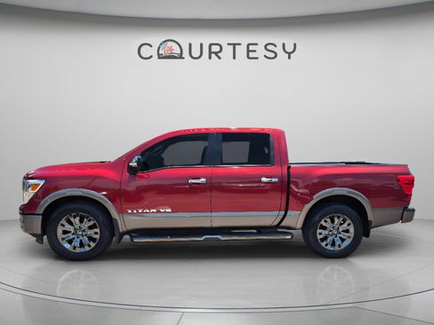 Used 2019 Nissan Titan Platinum Reserve RWD image 2