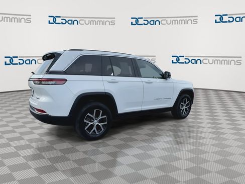 Used 2024 Jeep Grand Cherokee Limited AWD/4WD image 13