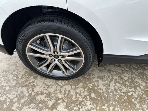 Used 2023 Ford Edge Titanium AWD/4WD image 5