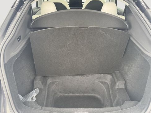 Used 2026 Tesla Model Y Long Range image 19